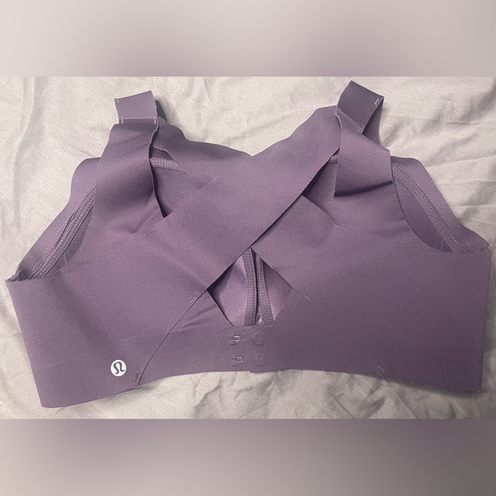 Lululemon Enlite Cross-back Sports Bra. Plum color. Size 36D.